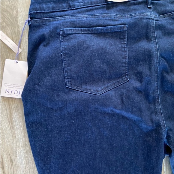 NYDJ fit and tuck technology women’s jeans - Picture 11 of 12
